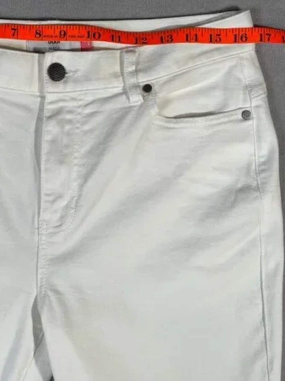 CAbi 5th Avenue Jean White High Rise Stretch Flare Size 10 Style 6285L - Picture 8 of 16